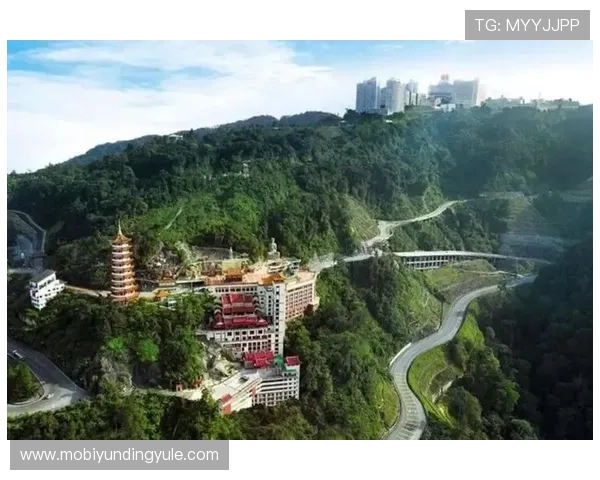 云顶马来西亚简介:了解云顶高原的文化背景、历史沿革及其在马来西亚经济中的作用